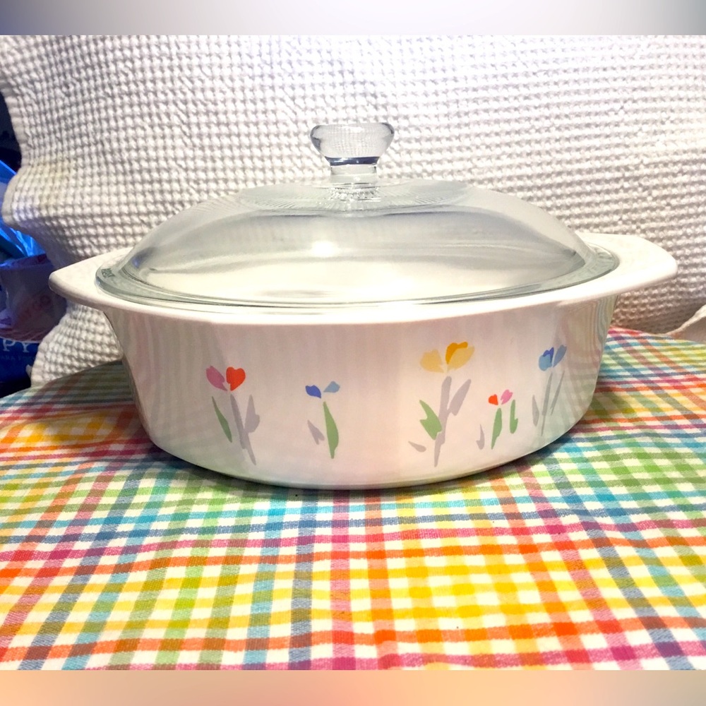 2.25 Qt Round Covered Casserole Fresh Mint (Made In Japan) by STUDIO NOVA